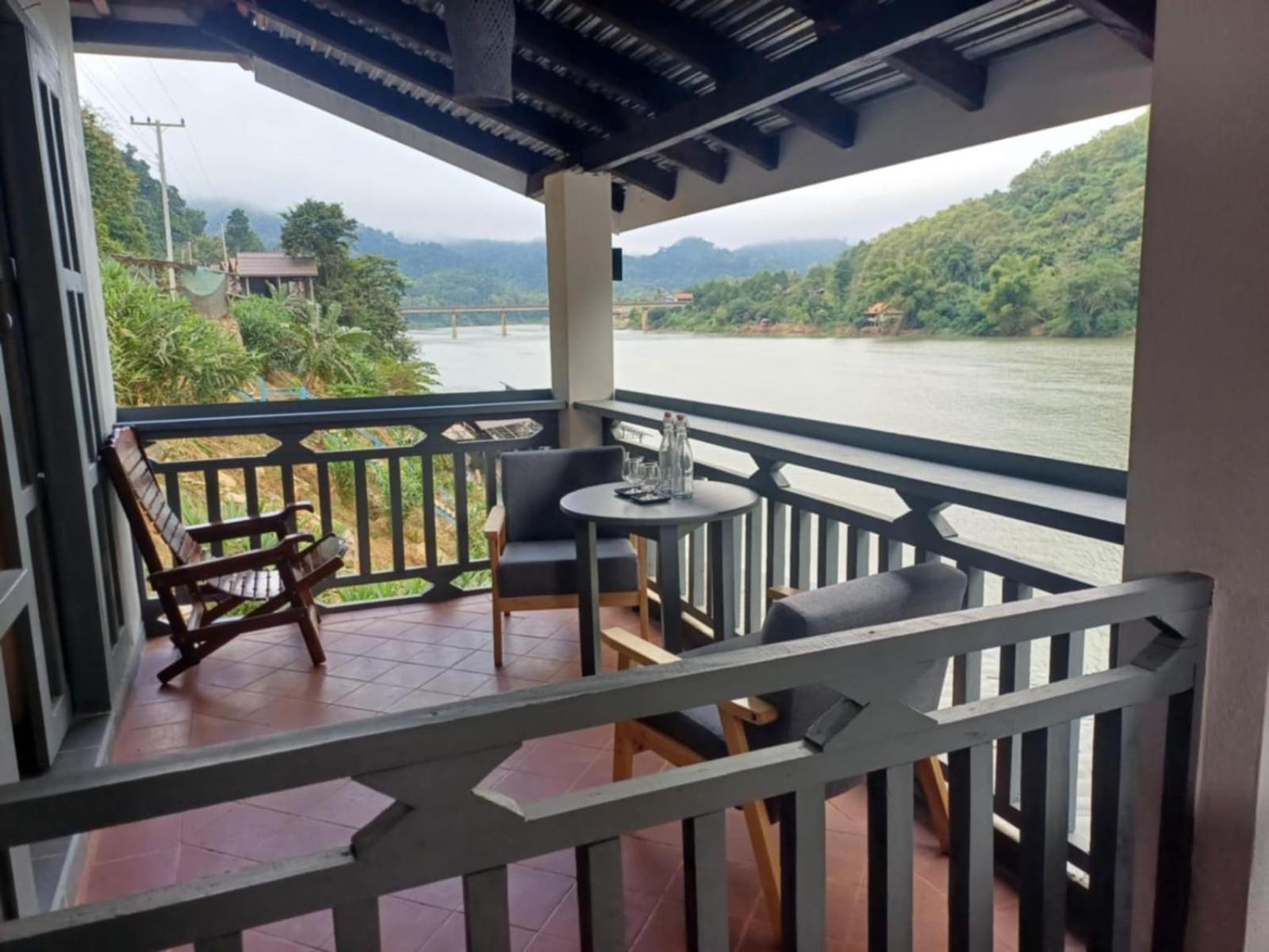 Dokchampa River View Villa Nong Khiaw Ngoại thất bức ảnh