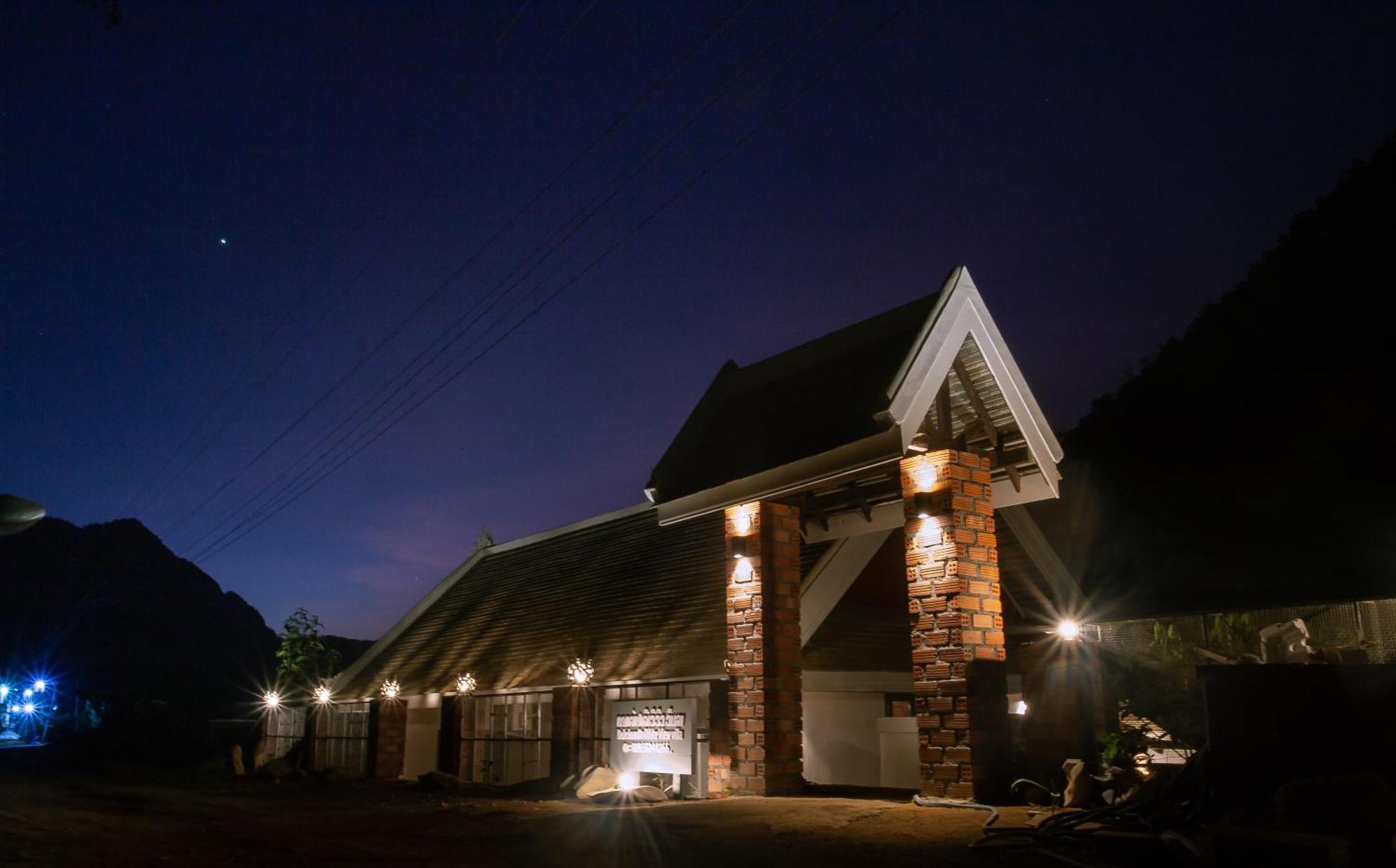 Dokchampa River View Villa Nong Khiaw Ngoại thất bức ảnh