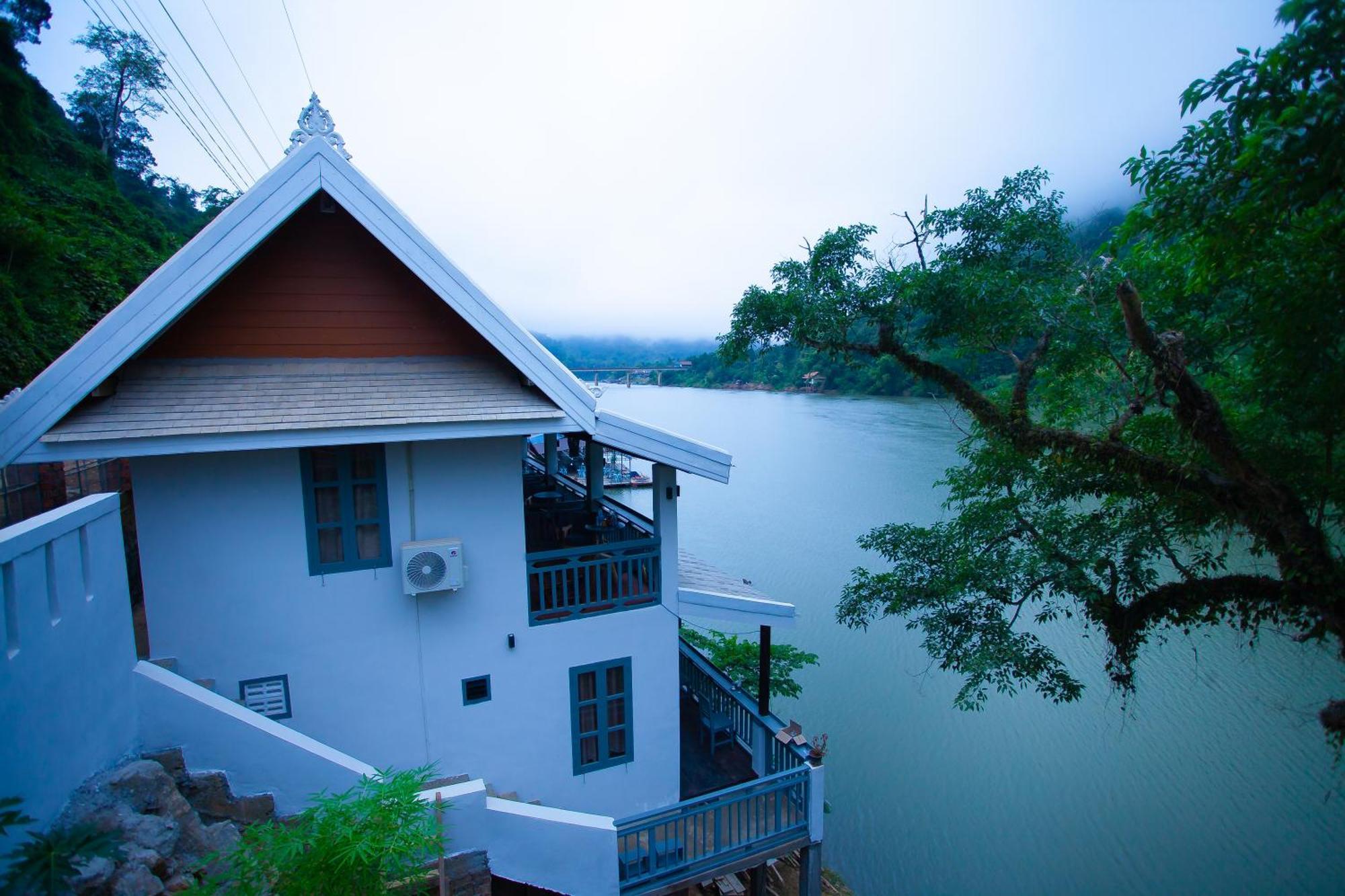 Dokchampa River View Villa Nong Khiaw Ngoại thất bức ảnh