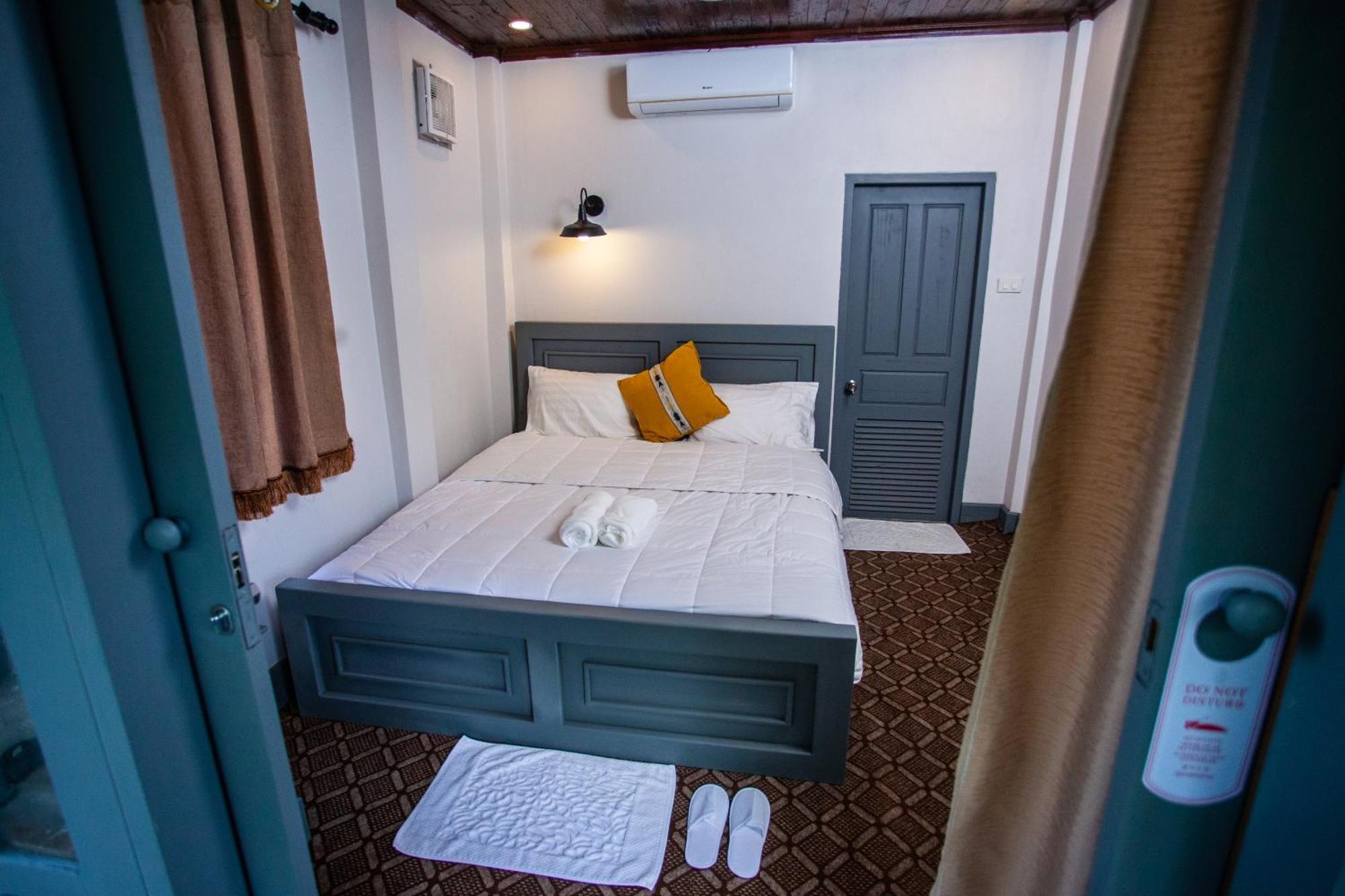 Dokchampa River View Villa Nong Khiaw Ngoại thất bức ảnh