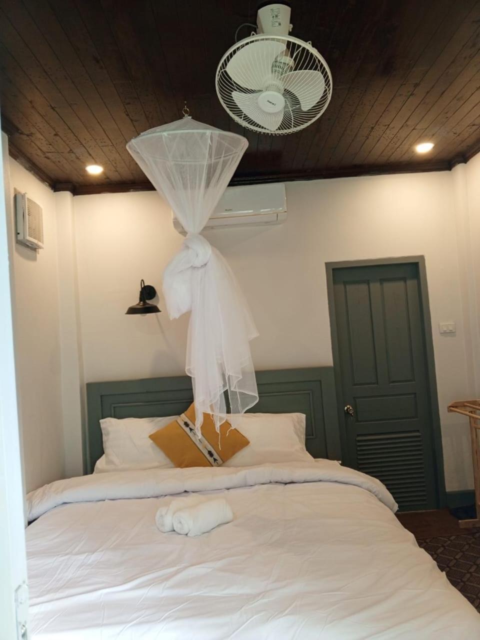 Dokchampa River View Villa Nong Khiaw Ngoại thất bức ảnh